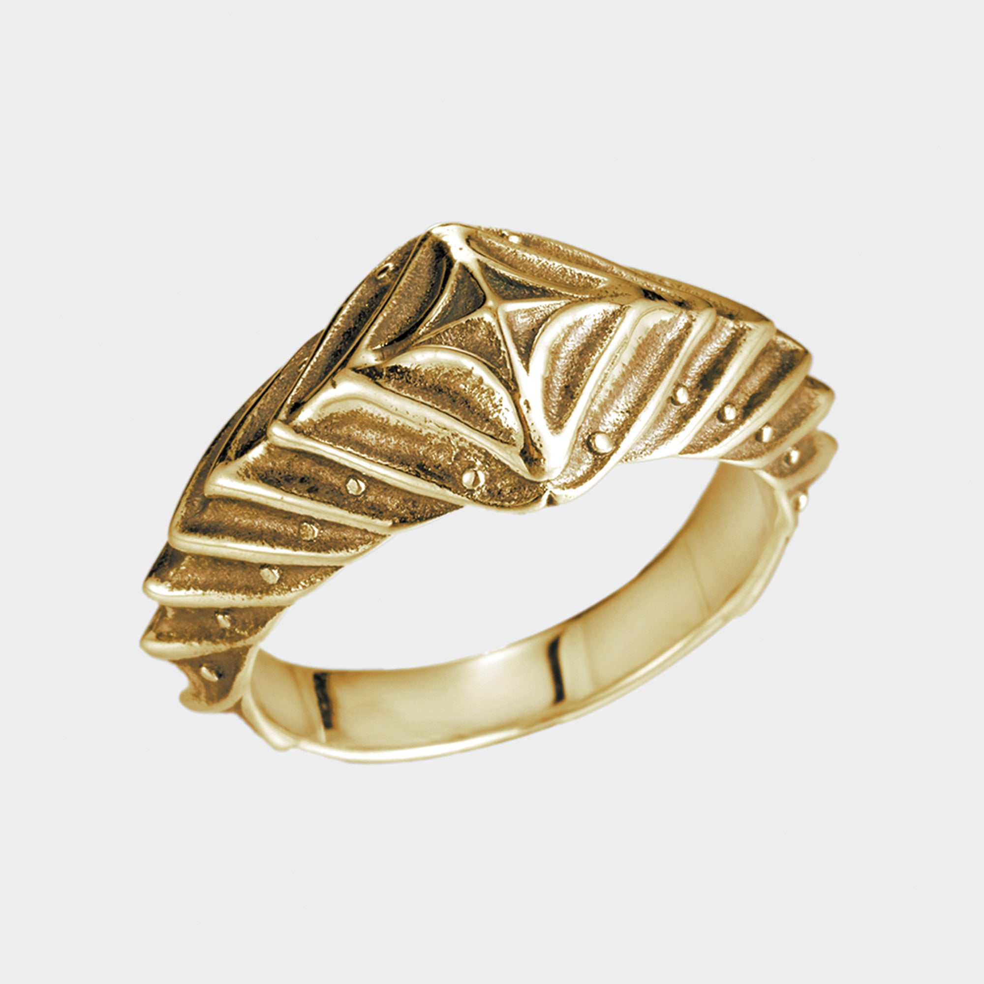 Virtus - Gold Ring