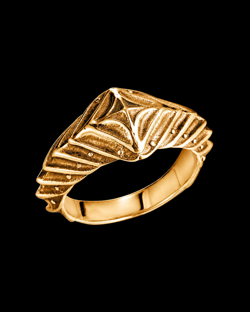 Virtus - Gold Ring