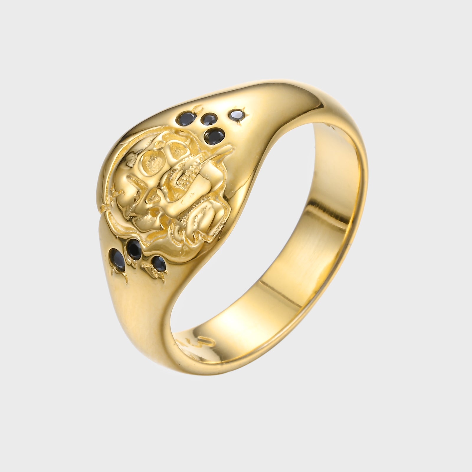 Skull of a Skeleton with Burning Cigarette - Gold Ring BE