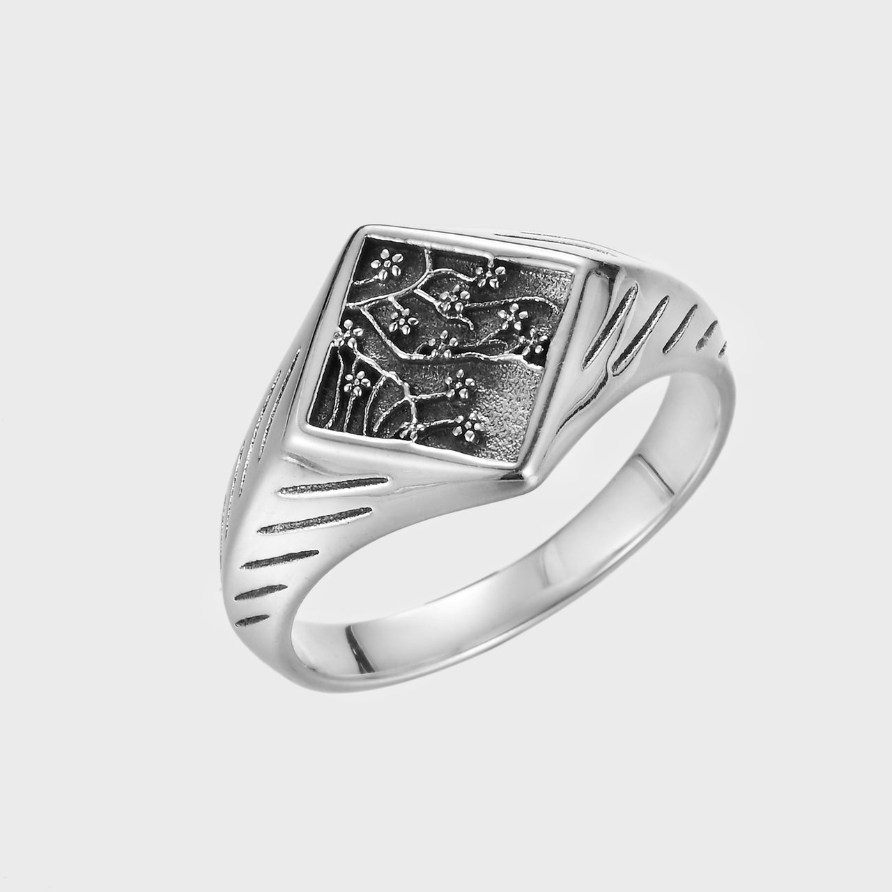 Almond Blossom Rhombus Ring KUURTH